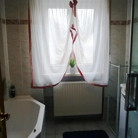 Apartment Am Wald - Naehe Funpark *